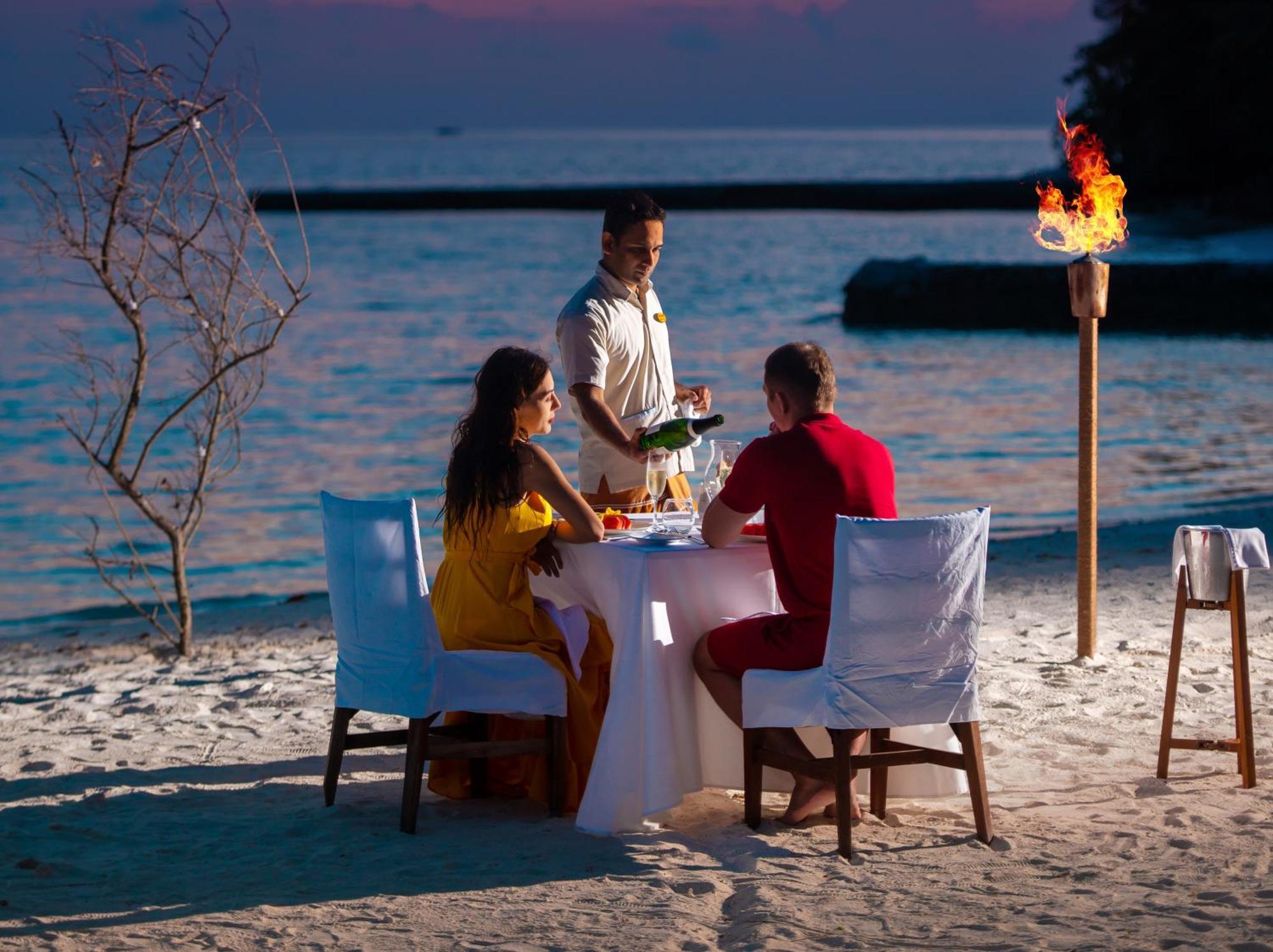 Makunudu Island- An Intimate Hideaway 4*
