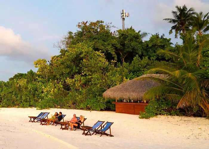 Makunudu Island- An Intimate Hideaway