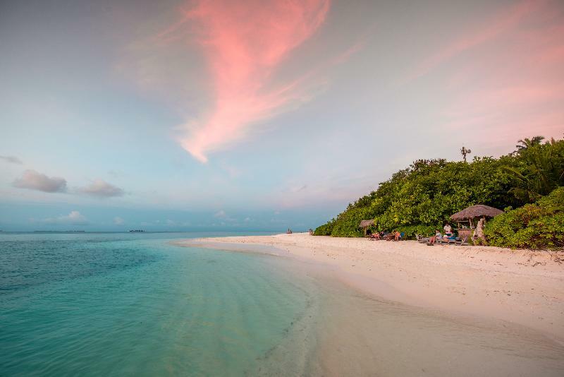 Makunudu Island- An Intimate Hideaway Complex 4*